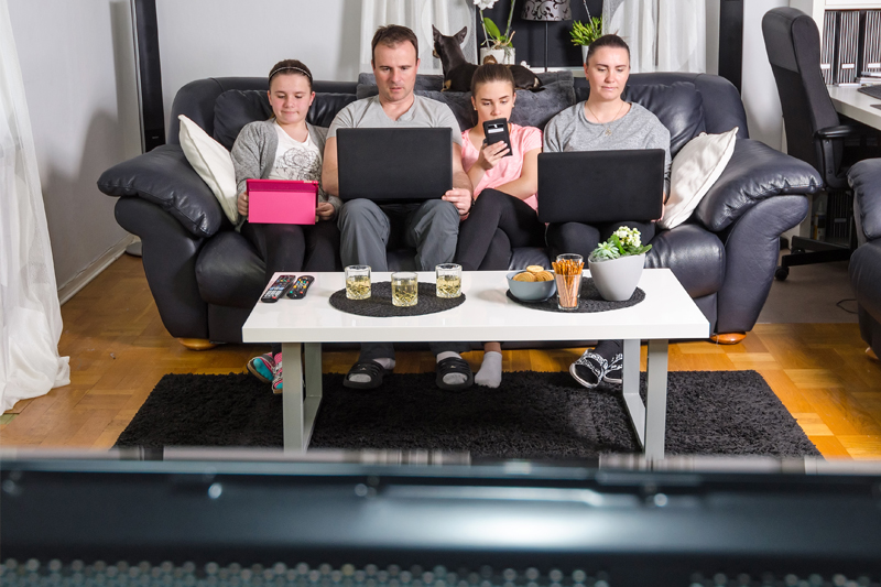 Optimale Internet-Bandbreite für eine vierköpfige Familie